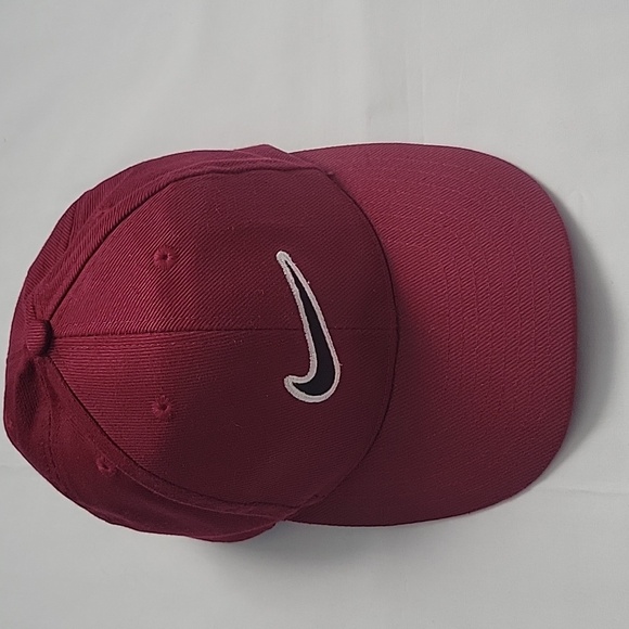 Nike Maroon Baseball Cap - Picture 1 of 6